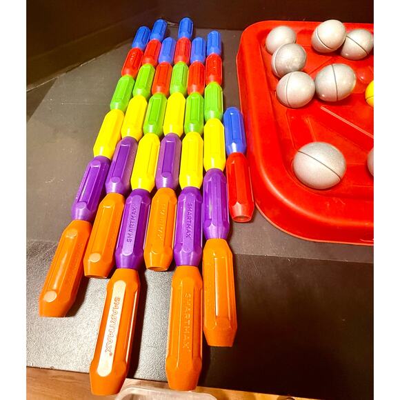 SmartMax Build XXL 70-Piece Magnetic STEM Building Set with build on Case - Picture 3 of 10